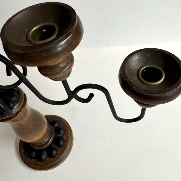 Vintage Gothic Homco Wood and Wrought Iron large candelabra. - Picture 9 of 9